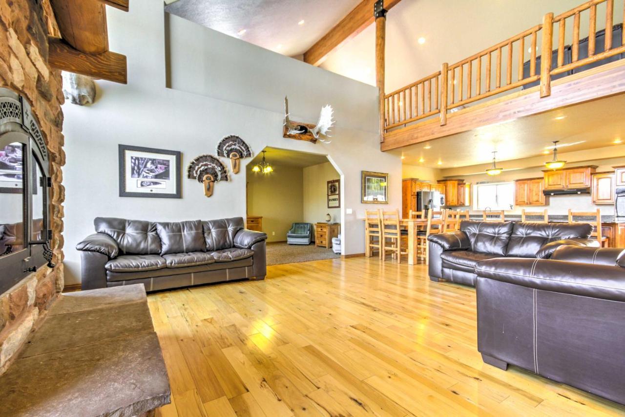 Rustic Bryce Canyon Home With Deck On Sevier River! Хеч Екстериор снимка