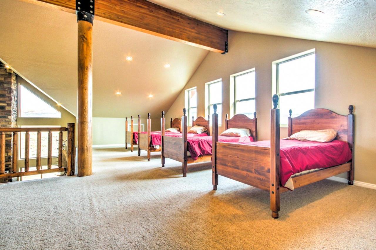 Rustic Bryce Canyon Home With Deck On Sevier River! Хеч Екстериор снимка